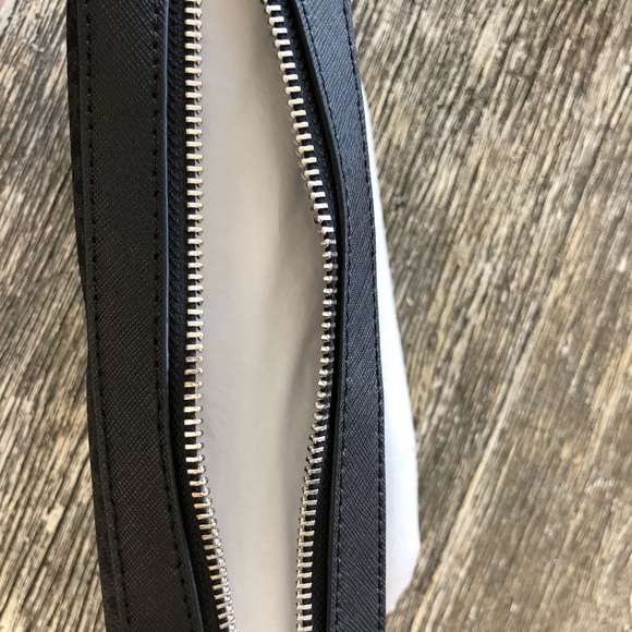 Brand New Michael Kors handbag - Picture 4 of 6